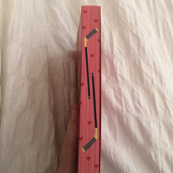 Tessa Bailey “Dream girl drama” - Picture 3 of 3